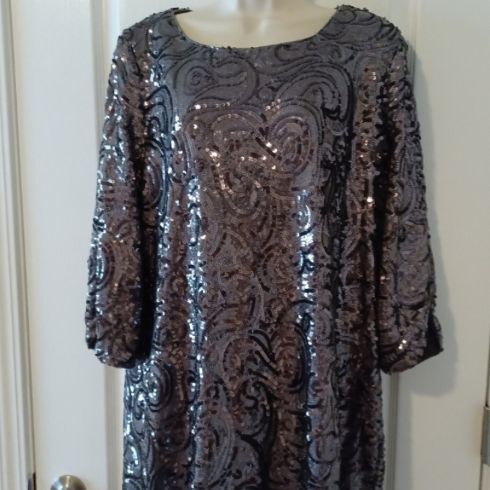 Luxology Sequined Gray Cocktail Dress